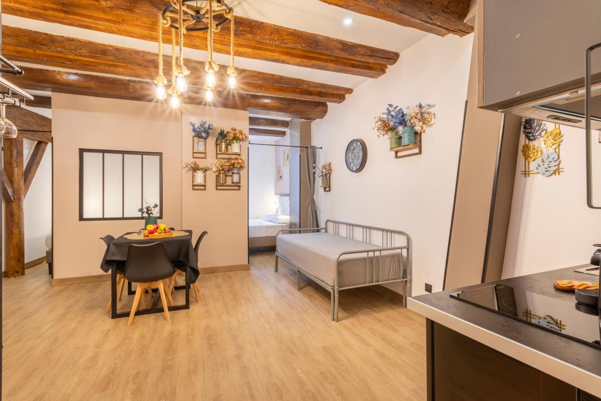 Adira Marseille Panier 2 Etoiles Apartment Екстериор снимка